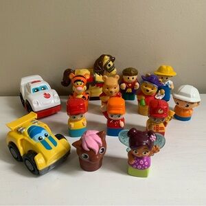 Mega Bloks First Builders Figures Winnie the Pooh People Animals Cars Lot of 14